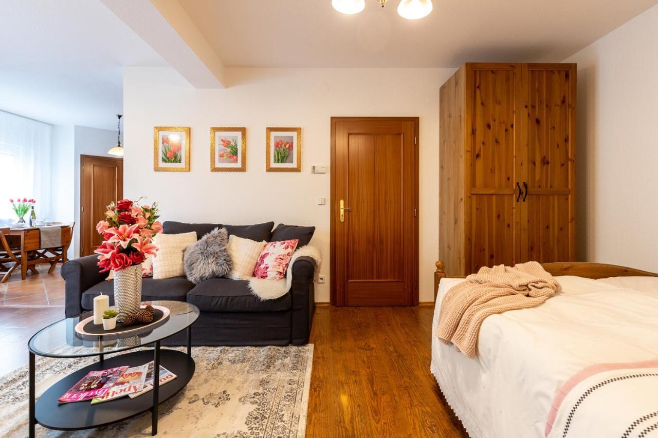 Apartman Dream V Mikulove - Jine Ubytovani Lednice Lejlighed Eksteriør billede